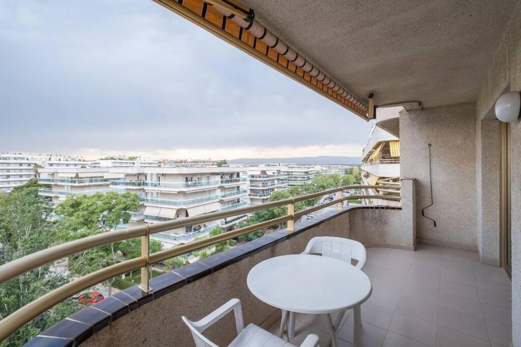 Apartamento En Salou Con 3 Piscinas Junto A Port Aventura Exterior photo