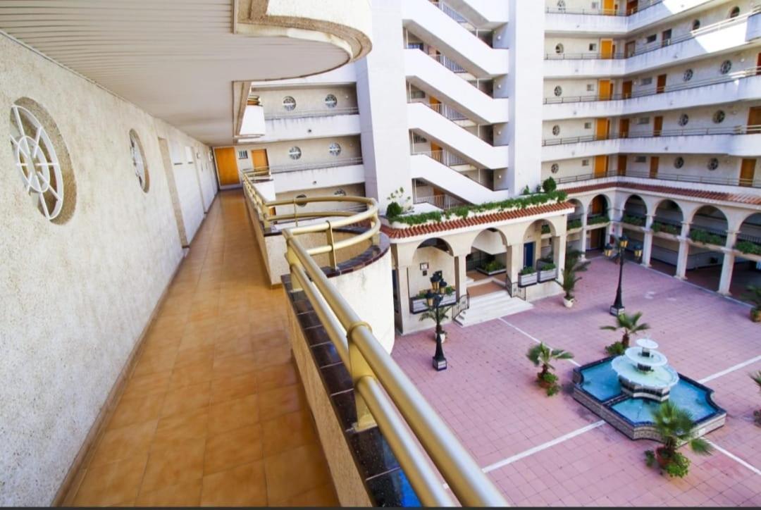 Apartamento En Salou Con 3 Piscinas Junto A Port Aventura Exterior photo