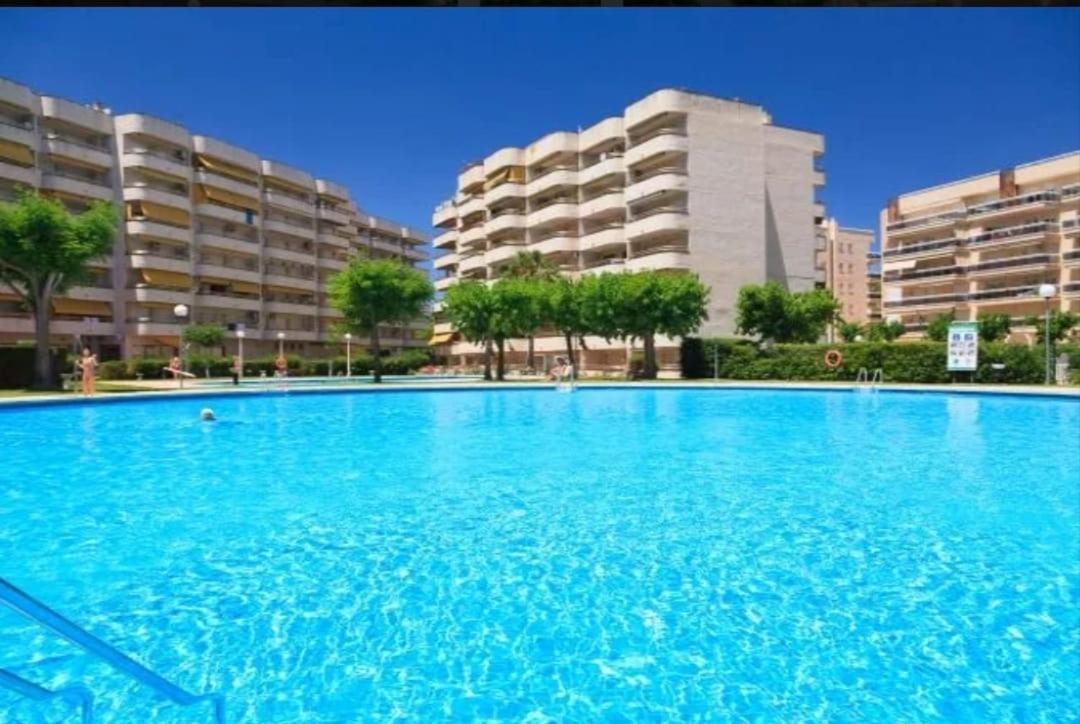 Apartamento En Salou Con 3 Piscinas Junto A Port Aventura Exterior photo