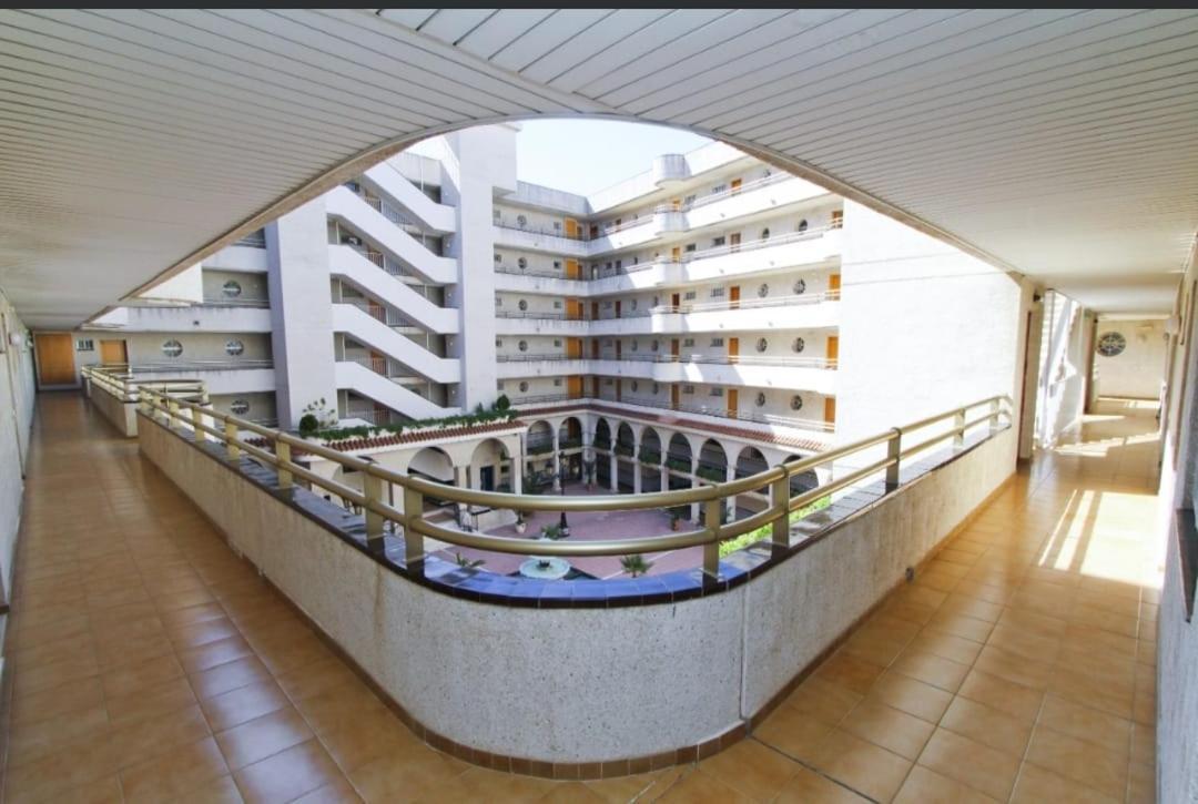 Apartamento En Salou Con 3 Piscinas Junto A Port Aventura Exterior photo